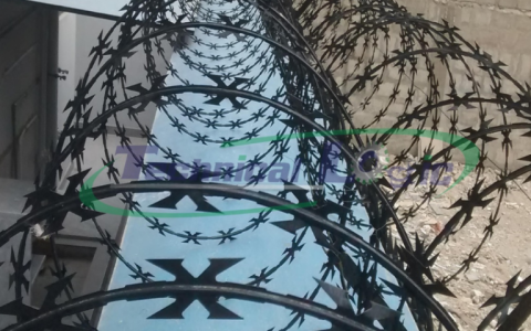 Barbed Wire Fence: Cost, Installation & Effectiveness in karachi
